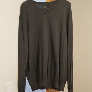 Men's charcoal sweater